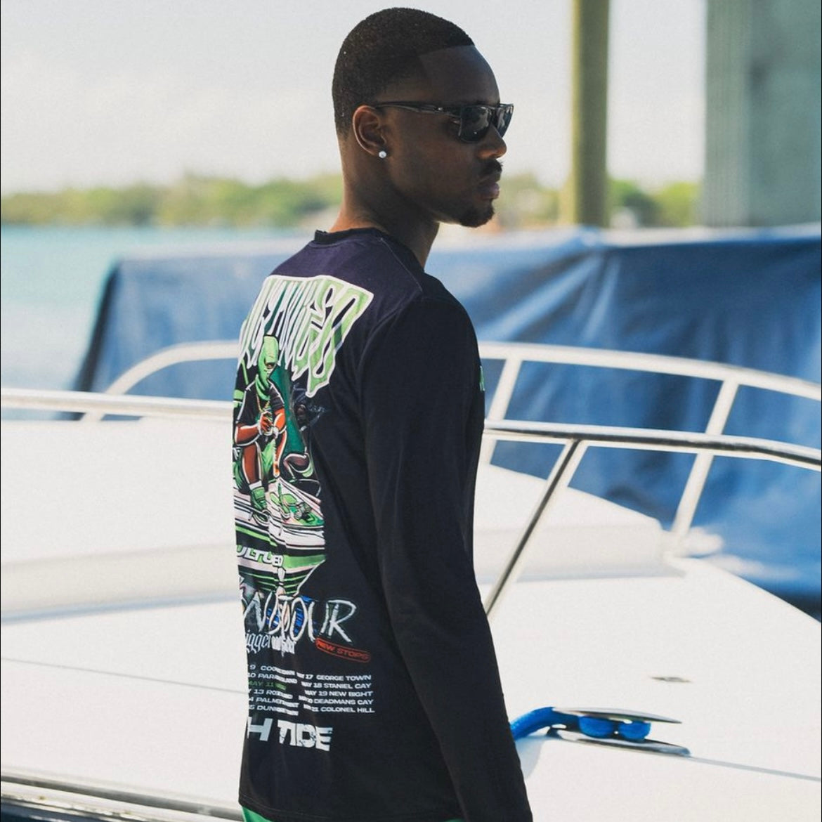 “ISLAND TOUR V2” RASH GUARD – GREEN